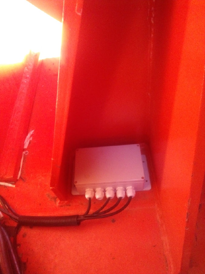 內(nèi)蒙古蘭石門式起重機安全監(jiān)控系統(tǒng)現(xiàn)場安裝圖十四