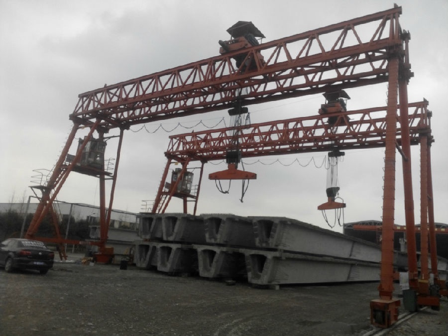 四川成都門機(jī)監(jiān)控系統(tǒng)現(xiàn)場(chǎng)安裝圖二