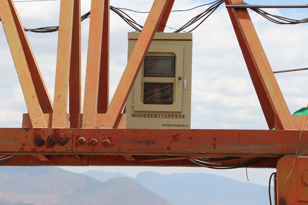 云南大理安照架橋機安全監(jiān)控管理系統(tǒng)現(xiàn)場圖一